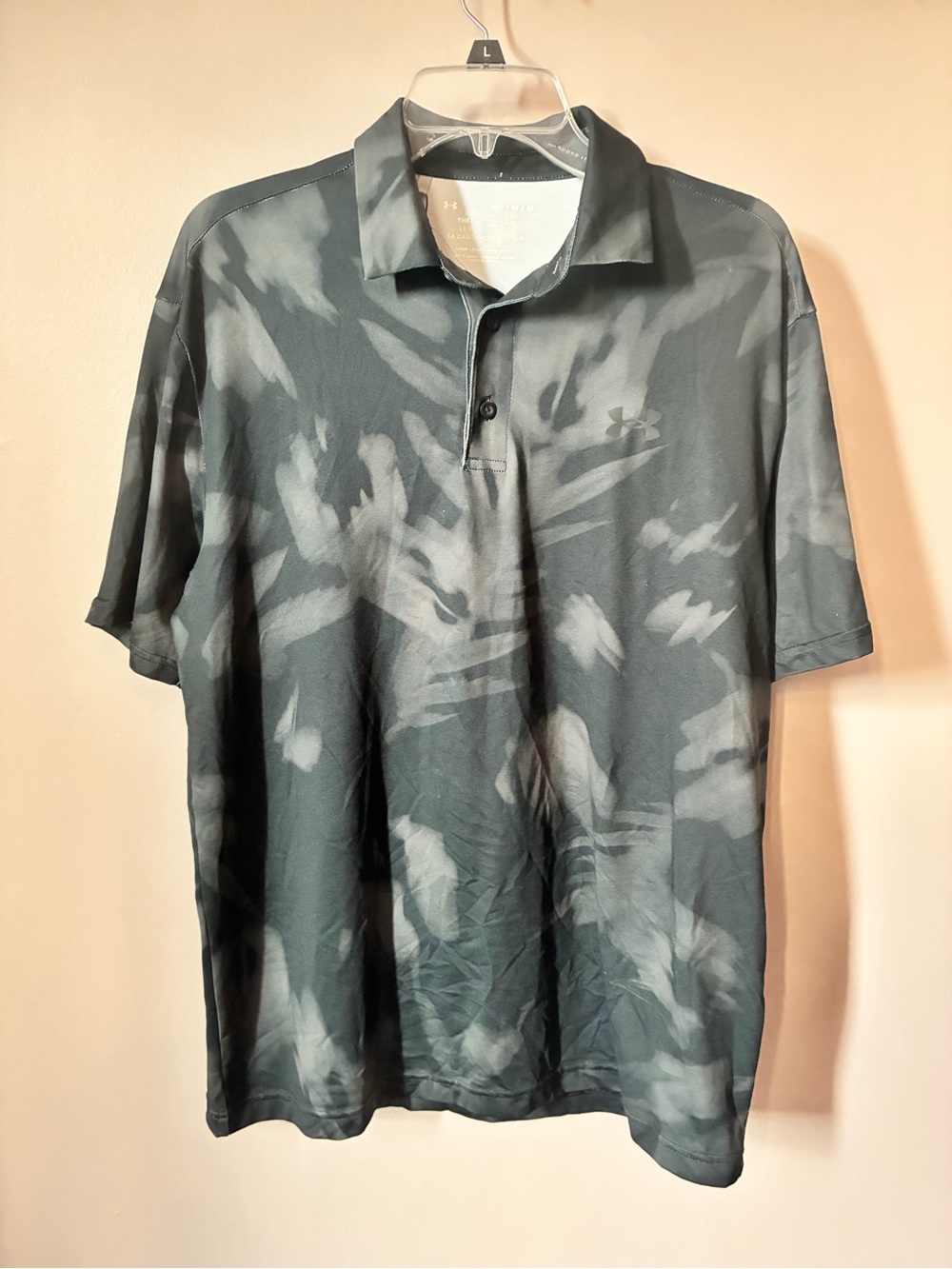 Under Armour Playoff Polo Men’s M Gray Camo Golf Shirt Performance